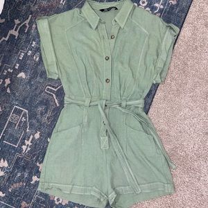 Zara green linen romper - size XS